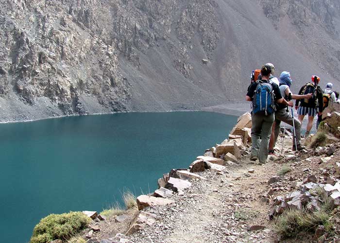 Lac d'ifni to admire during your 7 days Toubkal hike